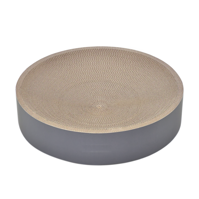 Kratzbaum und Kratzkorb für Katzen